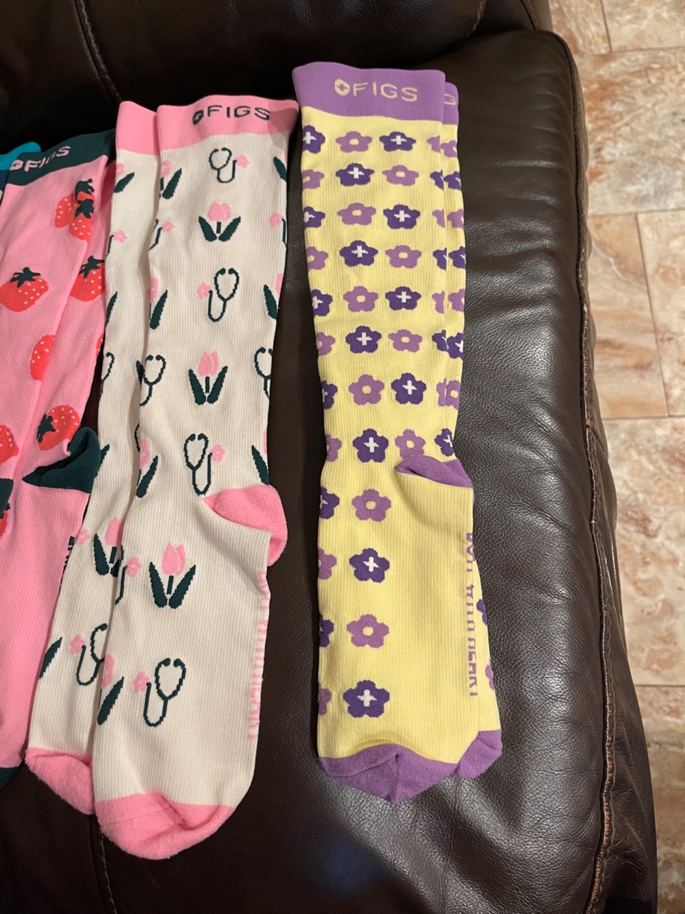 Figs women’s compression socks - Picture 3 of 5